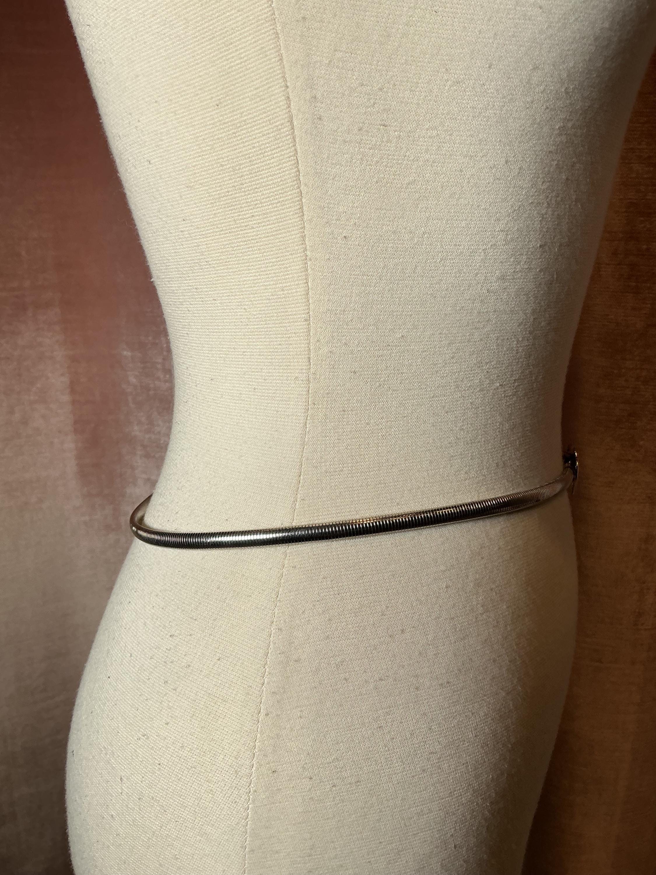 Size XS/S Vintage Womens Skinny Cinching Belt Gold Tone 70s Slim Metal Mesh 70s Gold Mesh Belt - Etsy main image 2