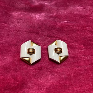 Vintage 1980s Signed Diva Geometric Gold Clip on Earrings