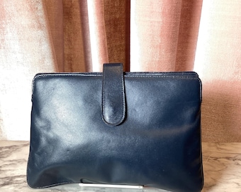 Vintage 1980’s leather navy blue clutch crossbody bag