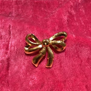 Vintage 80’s Glod Plated Bow Pin Brooch