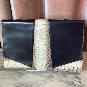 Vintage 1970’s leather snakeskin python envelope clutch