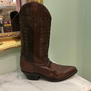 Vintage Diamond Brand Brown Leather Cowgirl Boots