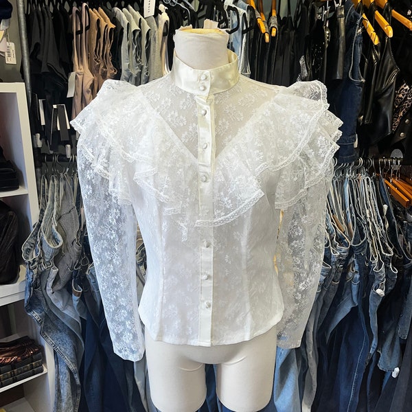 Vintage 80s button down lace Victoriana blouse