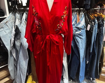 Vintage 80s Japanese satin embroidered kimono robe