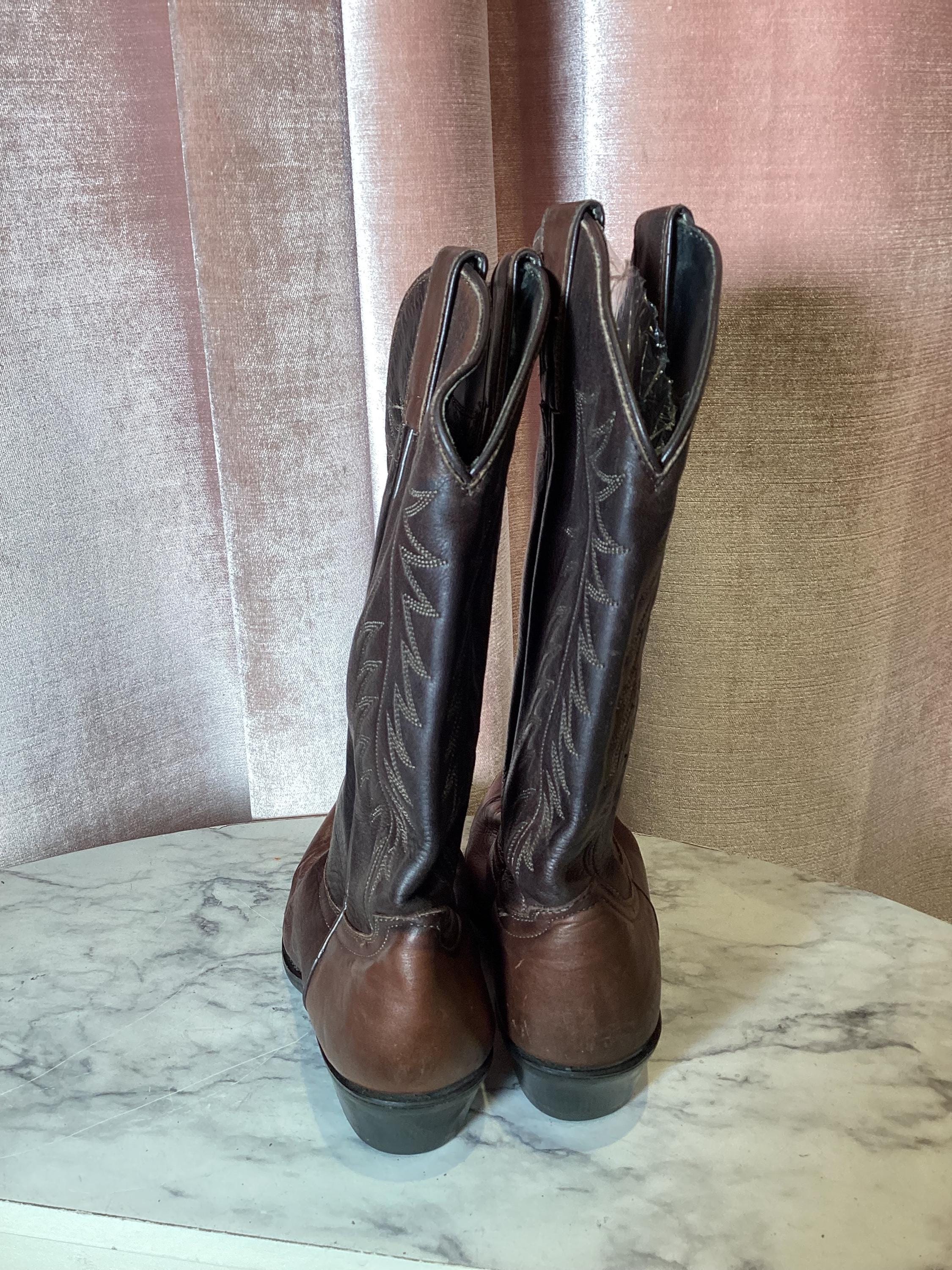 Vintage 90's Classy Timeless Leather Intricate Stitching Durable