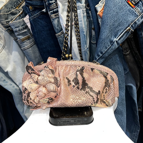 vintage Y2K Isabella Fiore mini sac porté épaule en forme de serpent métallisé à rosaces