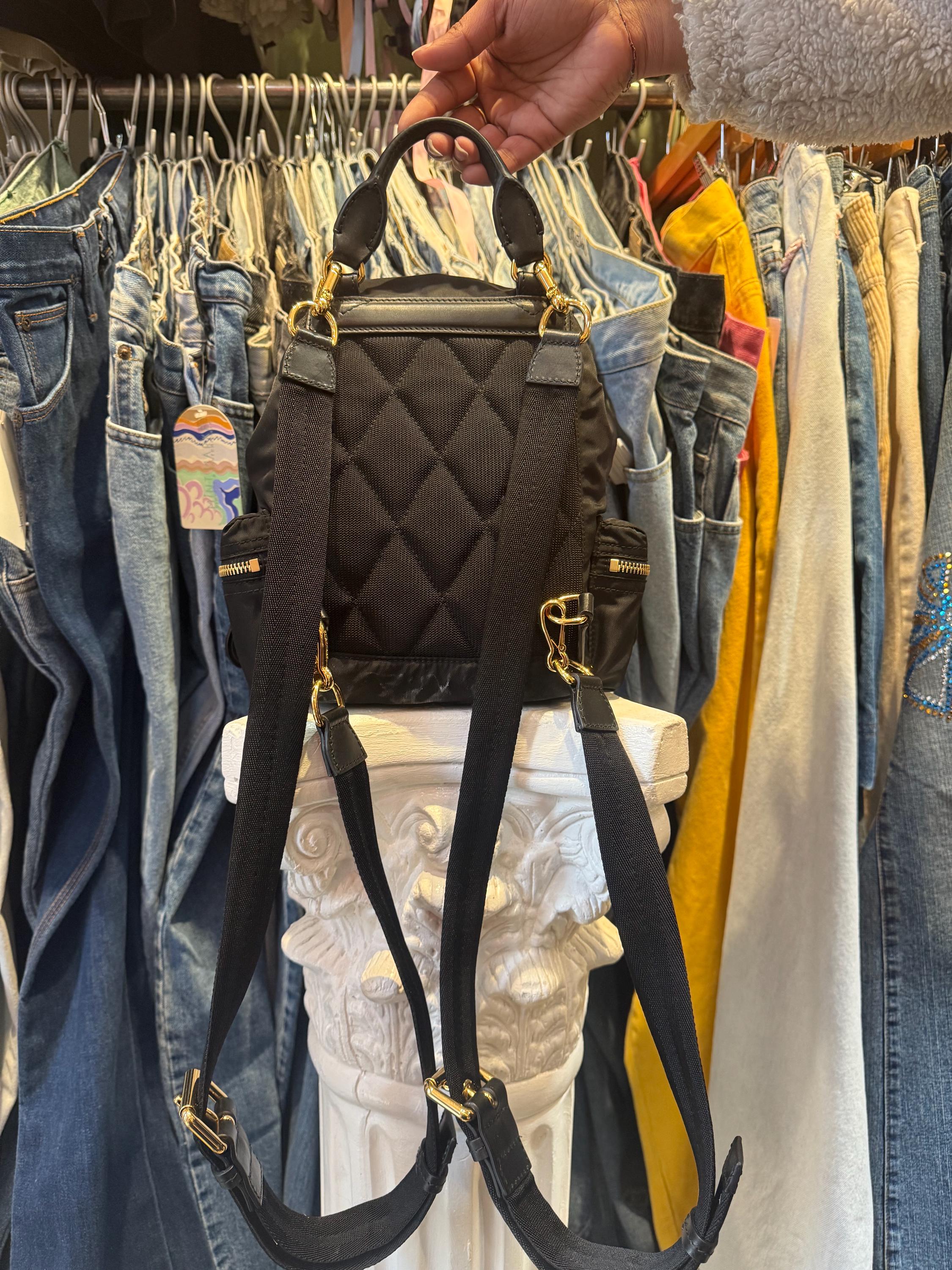 Burberry バーバリー　ハンド　バック　レザー　ブラック　y2k Vintage Y2K Authentic Burberry Nylon Black Mini Backpack