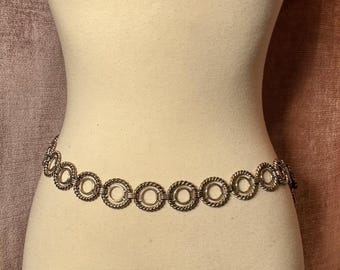 Silver Circle Chain Belt – Stainless Steel Y2K Waist Jewelry  display picture 2