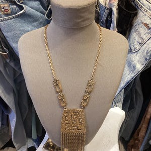 Vintage 1960’s Gold Chain Necklace