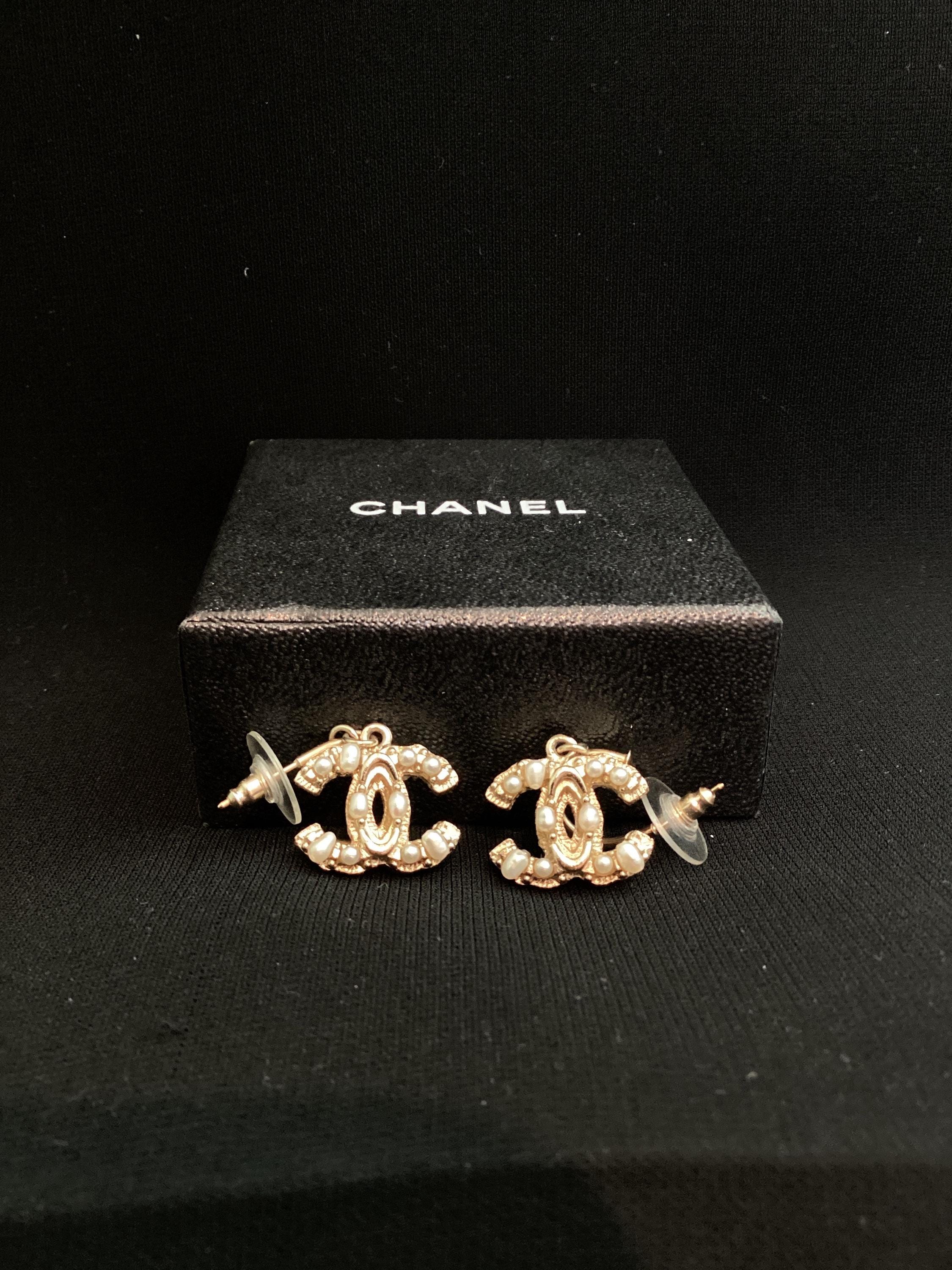 Gold Earrings Chanel Stud Earrings Uk Susan Caplan Vintage Chanel