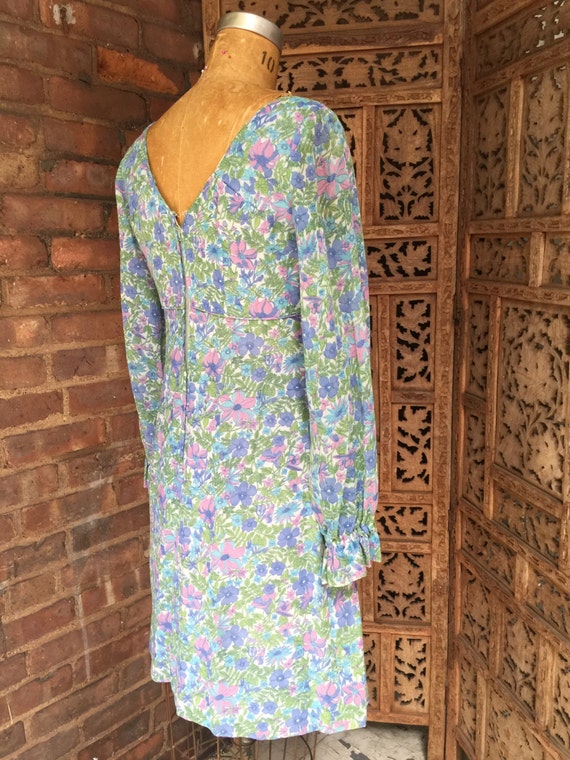 1960s Cotton Floral Mini Dress with Ruffled Sleev… - image 3