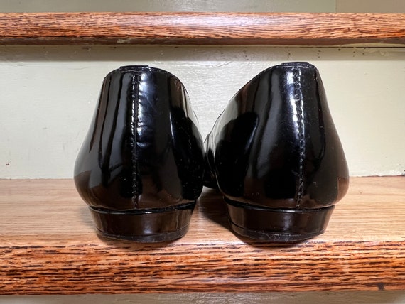 1980s Liz Claiborne Black Patent Leather Flats - image 3