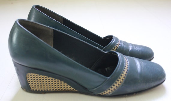 1970s Navy Blue Leather Wedges with Wicker Detail… - image 1