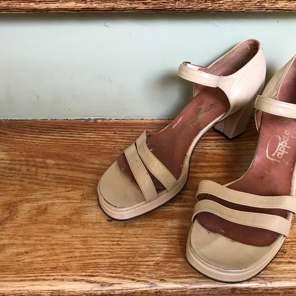 1970s Leather Papagallo Heels | Size 7M | Made in Spain
