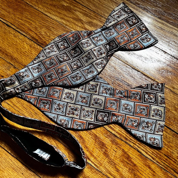 1970s Paisley Bow Tie