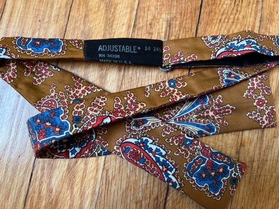 1960s Batwing Bow tie - image 6