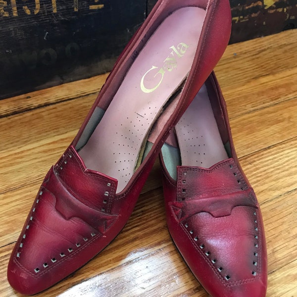 1960s Oxblood Loafer Pumps by Gayla | Size 6AAA