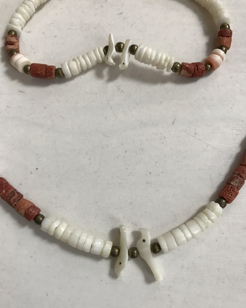 Vintage Shell Jewelry 1970s Seashell Necklace and Bracelet Set