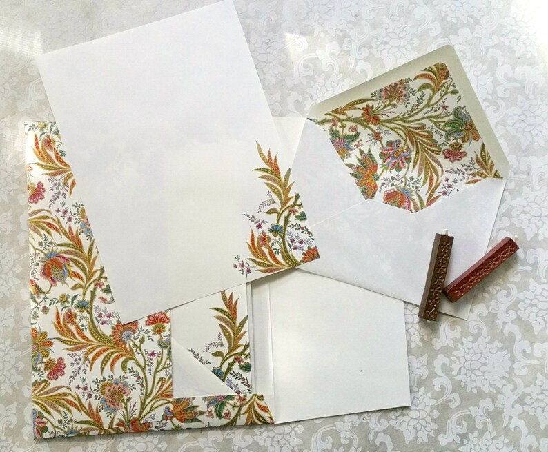 Letter writing paper sets picture