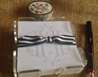 Mini Memos with Acrylic Holder; Note paper with holder; Small notes in Lucite holder; Lucite holder with note paper; Paper in Acrylic Holder