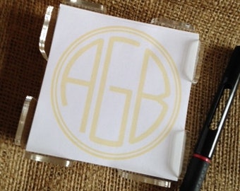 Mini Memos with Acrylic Holder; Note paper with holder; Small notes in Lucite holder; Lucite holder with note paper; Paper in Acrylic Holder