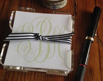 Mini Memos with Acrylic Holder; Note paper with holder; Small notes in Lucite holder; Lucite holder with note paper; Paper in Acrylic Holder