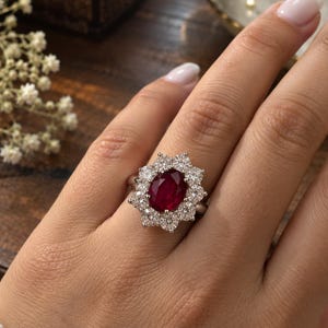 4,00 ct naturlig rubinring 10 karat massivt vitguld ovalslipad rubin diamant Halo förlovningsring lyxiga statement-smycken