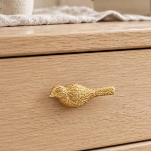 Gold Bird Cabinet Knob, Songbird Drawer Pull, Single Hole Dresser Handle, Vintage Style Cupboard Hardware for Kitchen and Wardrobe Furniture