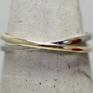 Two Tone Wedding Ring  14k Gold Interlocked Wedding Ring Stacking Puzzle Infinity Rolling Bands Yellow White or Rose
