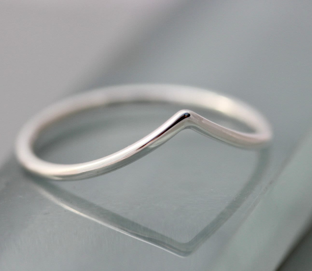 V Ring Sterling Silver Chevron Wave 1.3mm Wishbone Smooth Shiny 