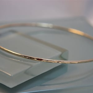 Set of 2 14k Yellow Gold Filled Size 2 3/8" Sparkle Bangle Hand Forged Hammer Texture Bright Finish Stacking Bracelet