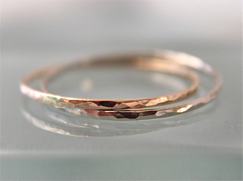 Interlocked Rings 14k Solid Gold Two Thin 1mm Hammered Rings Etsy