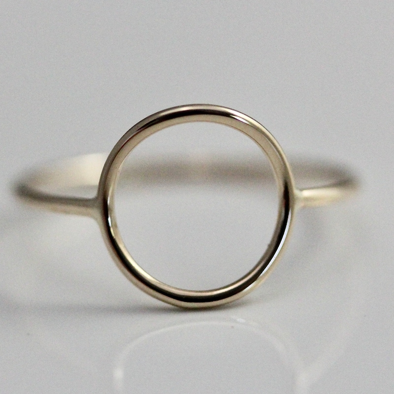 Gold Geometric Oval Hollow Ring