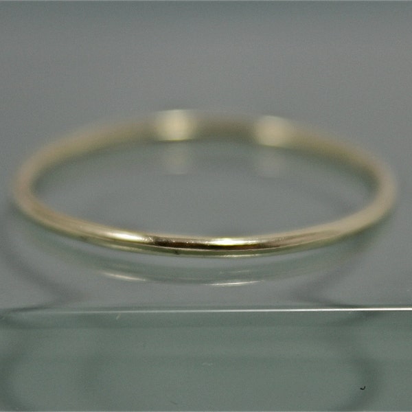 Green Gold Ring 14k  SOLID Thin Stacking Band Ring Smooth 1mm Shiny Finish Eco-Friendly Recycled Gold