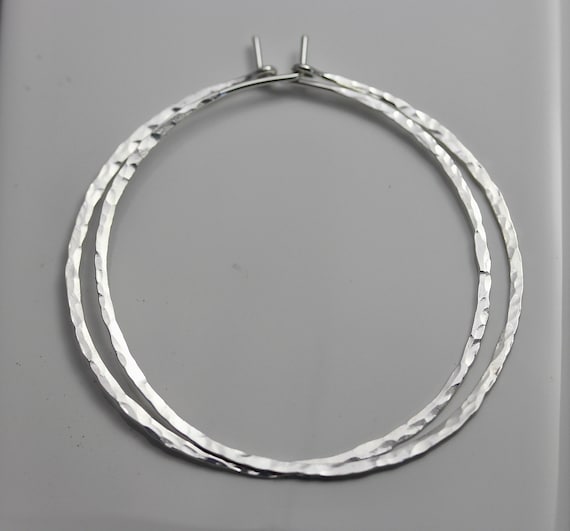 ロス発！Sterling Silver【MARTYRE】Soma Hoops LG Martyre(マルティル) ピアス(メンズ) - 海外通販のBUYMA