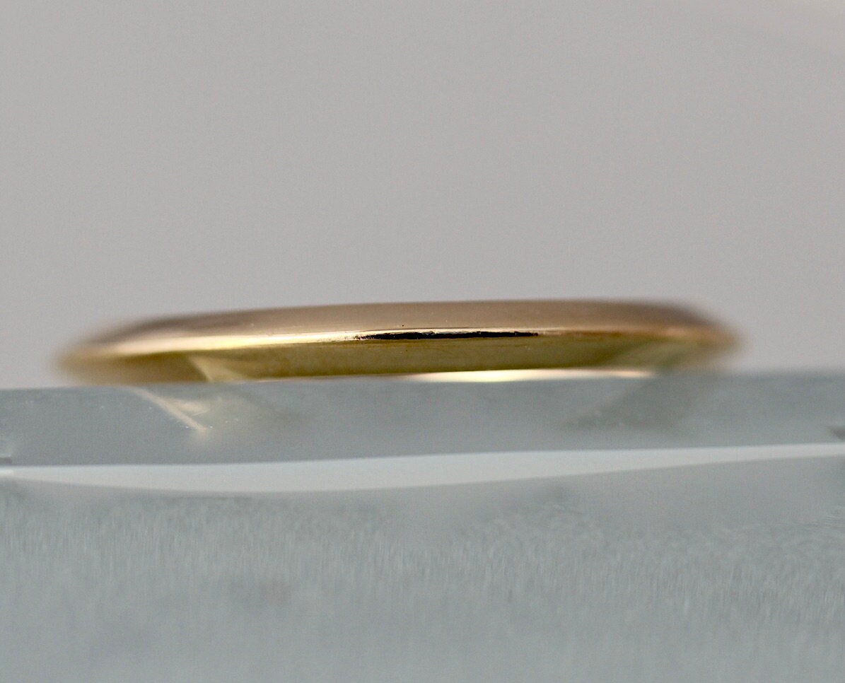 Knife Edge 18k Gold Ring 2mm Wide Triangle Profile Stacking