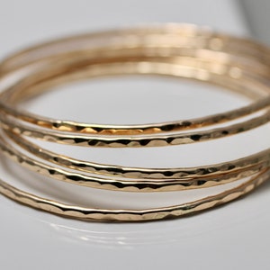 Thick Gold Bangles Set Of 5 Bangle Bracelets 2mm Thick Hammered 14k Gold Filled Bracelets Gold Bangle Set Bracelet Set Hammered Gold Bangles