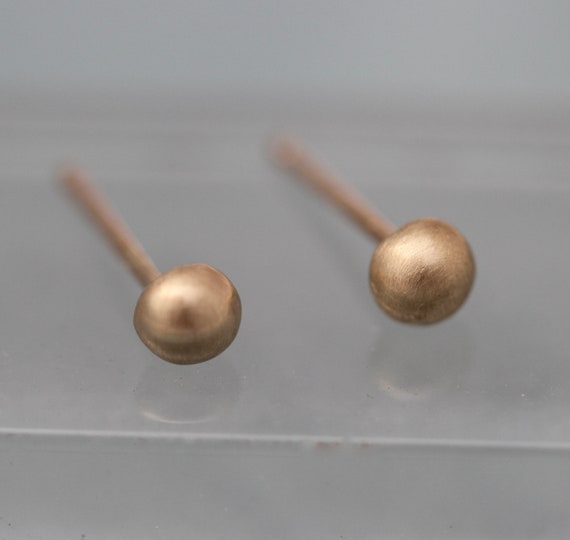 Orecchini A Sfera Spazzolata 4mm In Argento 925 - Piccoli E Leggeri - Gioiello Minimal Per Donna, In Confezione Regalo