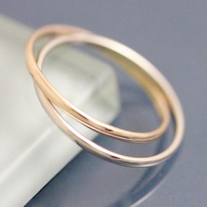 Bagues entrelacées en or 14 carats Bague de mariage en or recyclé massif bicolore, puzzle à empiler, bandes roulantes à l'infini jaune blanc ou rose