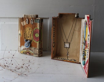 ONE Cigar Box Bust - Upcycled Handmade Necklace Display - Necklace & Hook Earring Display Photo Prop