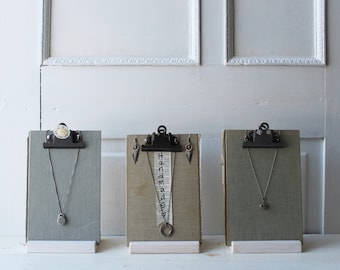 ONE Clipboard Necklace & Earring Display Stand - Neutral Linen Fabric Jewelry Display - Jewelry / Photo / Sign Holder Ready to Ship