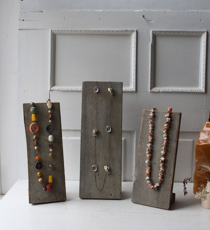 ONE Necklace Display Board Chippy Gray Paint Necklace Bust Salvaged Wood Farmhouse Retail Jewelry Display 12 to 15 1/2 tall image 3