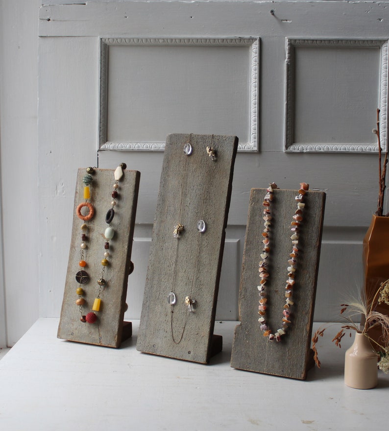 ONE Necklace Display Board Chippy Gray Paint Necklace Bust Salvaged Wood Farmhouse Retail Jewelry Display 12 to 15 1/2 tall image 2