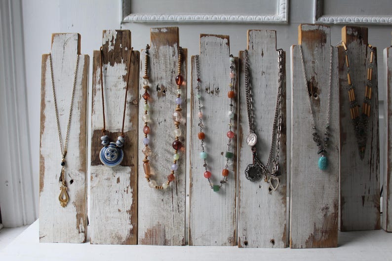 ONE Chippy White Fence Picket Necklace Display Fold up Back 100