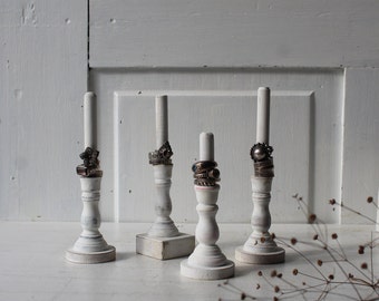 ONE Ring Holder Display - Ring Display Organizer - Distressed White - Shabby Chic Jewelry Display