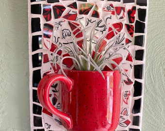 Mosaic planter or bird feeder indoor / outdoor