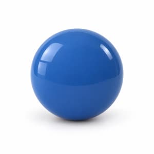 Peut inclure: Une sphère bleue solide et lisse avec une surface brillante et réfléchissante. L'objet est parfaitement rond et présente une couleur bleue uniforme et vibrante, avec la lumière se reflétant sur la courbe supérieure pour souligner sa finition polie.