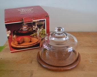 1982 Vintage Teakwood Cheese Server w/Glass Dome/Gailstyn-Sutton Cheese Server