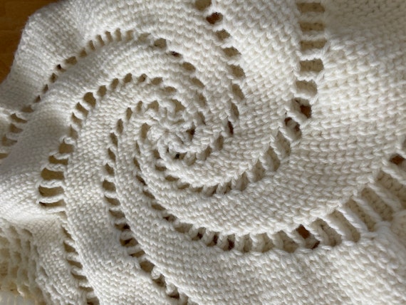 Handmade OOAK Knitted Shawl - image 4