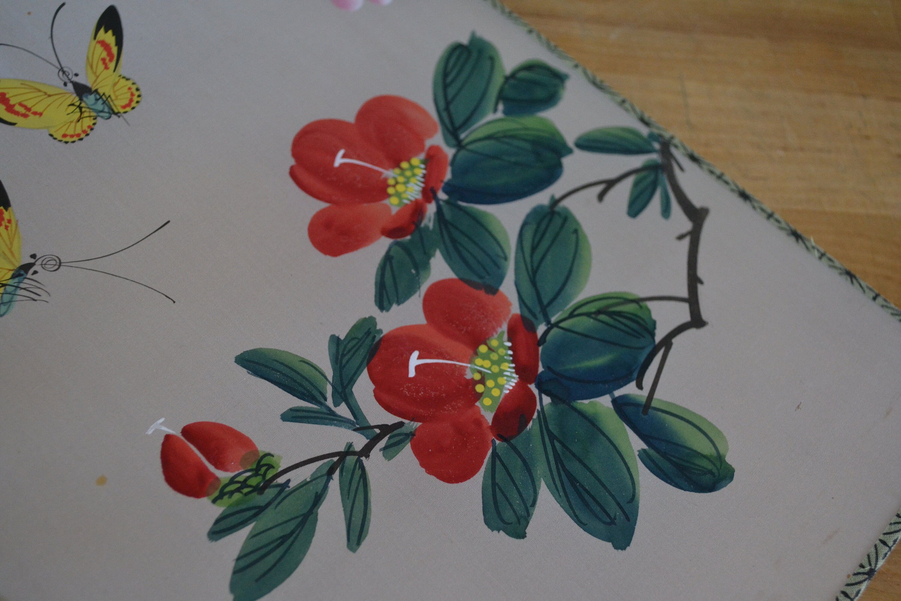 Hand Painted Japanese Silk Screen Wall Hanging/silk Butterfly Wall